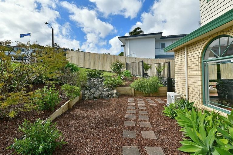 Photo of property in 34 Savoy Road, Orewa, 0931