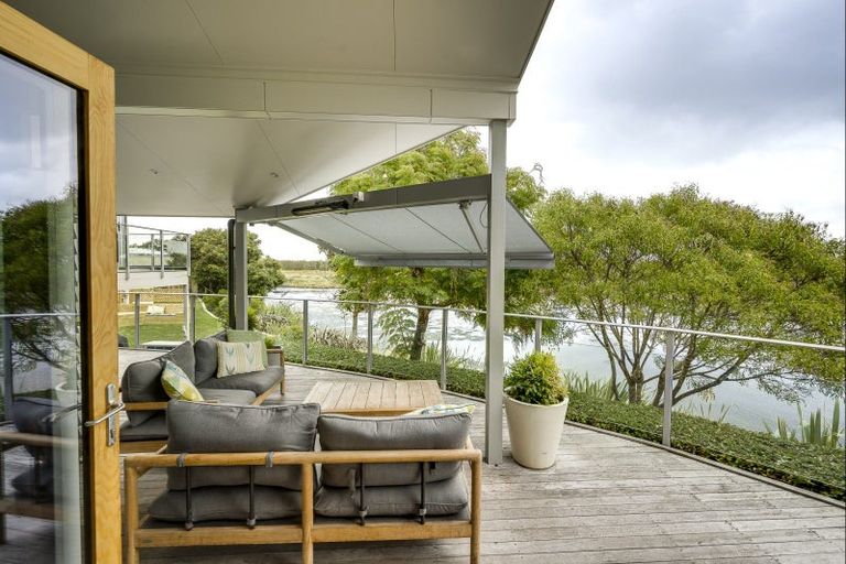 Photo of property in 17 Collison Terrace, Haumoana, 4102