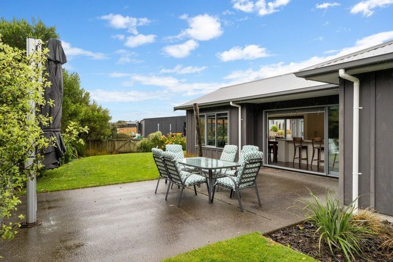 Photo of property in 41 Paetawa Road, Peka Peka, Waikanae, 5391