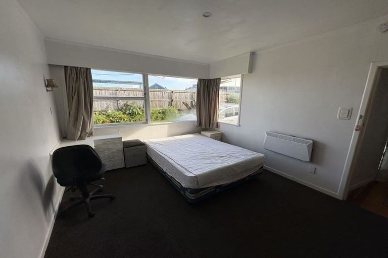 Photo of property in 92 Hillcrest Road, Hillcrest, Hamilton, 3216