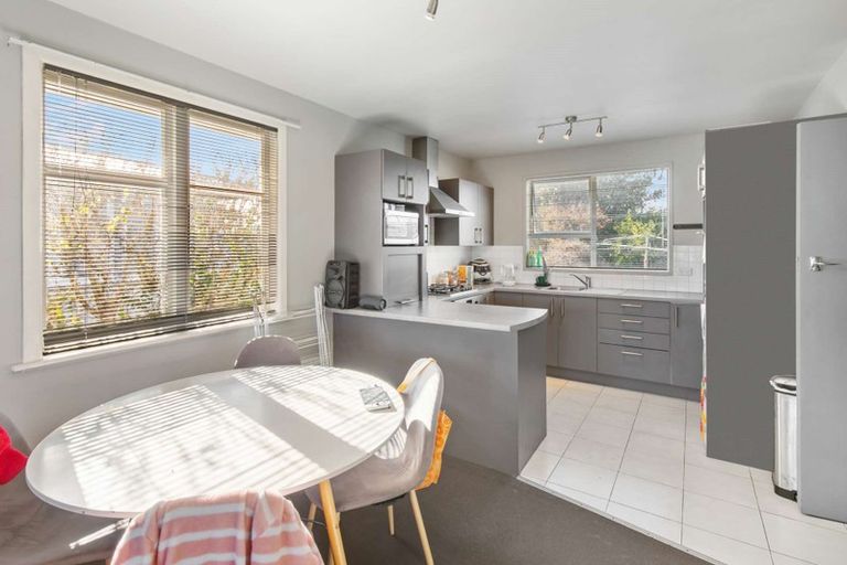 Photo of property in 8 Murray Avenue, Hawera, 4610