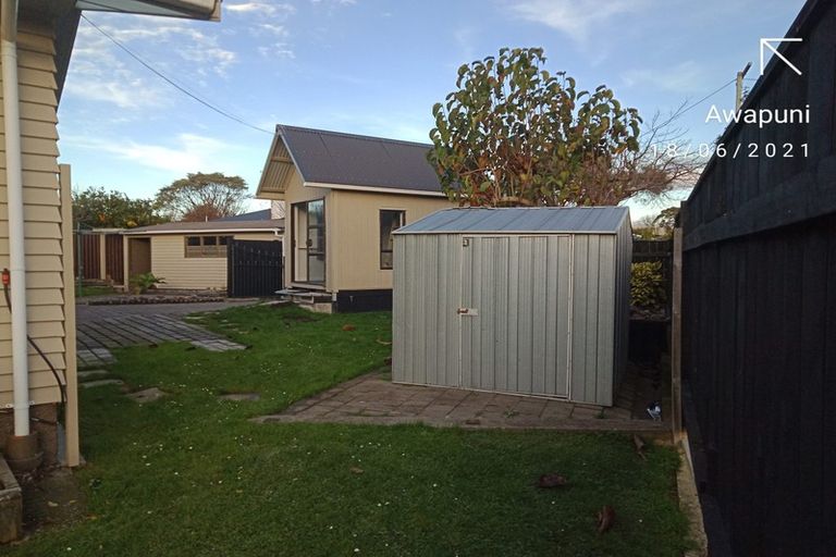 Photo of property in 1 Perth Place, Awapuni, Palmerston North, 4412