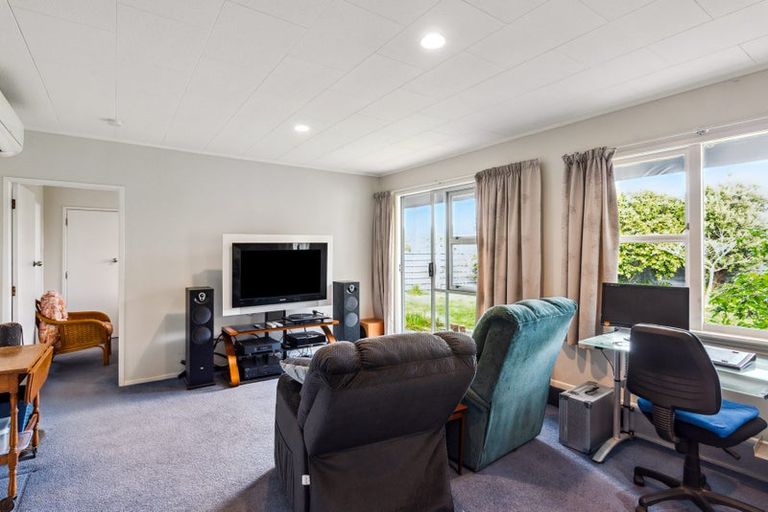 Photo of property in 55 Martin Road, Paraparaumu Beach, Paraparaumu, 5032