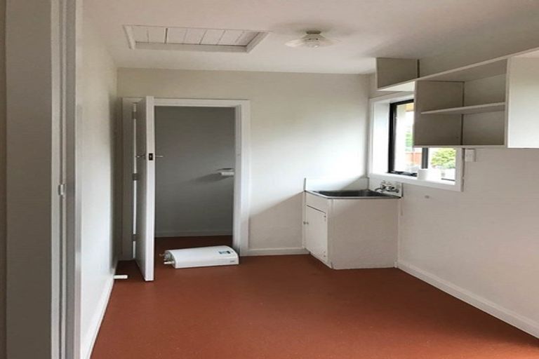 Photo of property in 125 Maidstone Road, Ilam, Christchurch, 8041