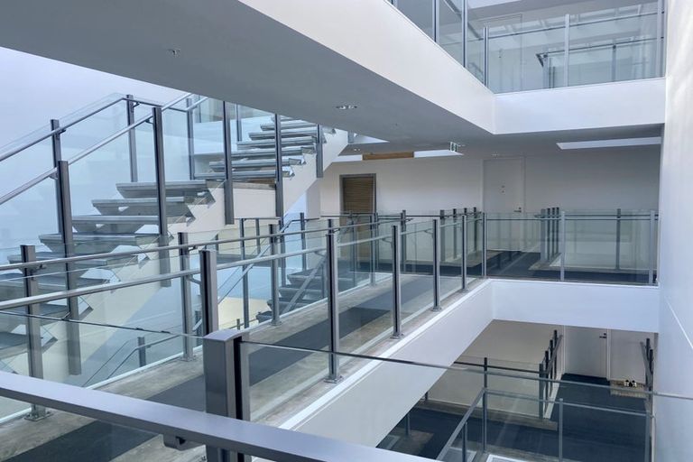 Photo of property in Bella Vista, 4c/84 Gunner Drive, Te Atatu Peninsula, Auckland, 0610