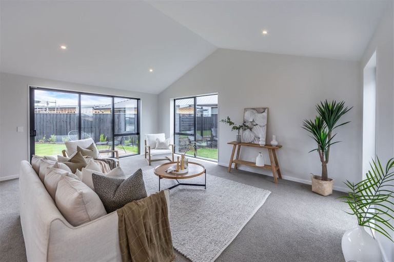 Photo of property in 9 Crosado Place, Rolleston, 7614