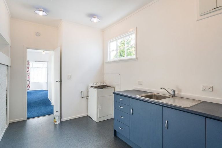 Photo of property in 48 Ocean Road, Paraparaumu Beach, Paraparaumu, 5032