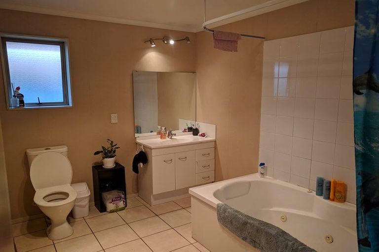 Photo of property in 1 Cumbria Way, Hamilton East, Hamilton, 3216