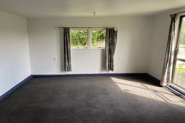 Photo of property in 95 Kervil Avenue, Te Atatu Peninsula, Auckland, 0610