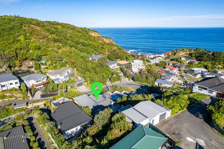 Photo of property in 142 Severn Street, Island Bay, Wellington, 6023
