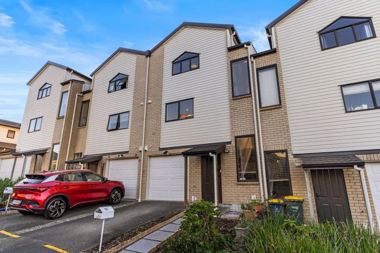 Photo of property in St Claire Village, 10/172 Mcleod Road, Te Atatu South, Auckland, 0610