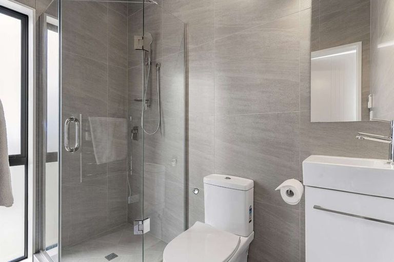 Photo of property in 43 Clayden Shuttleworth Street, Papakura, 2110