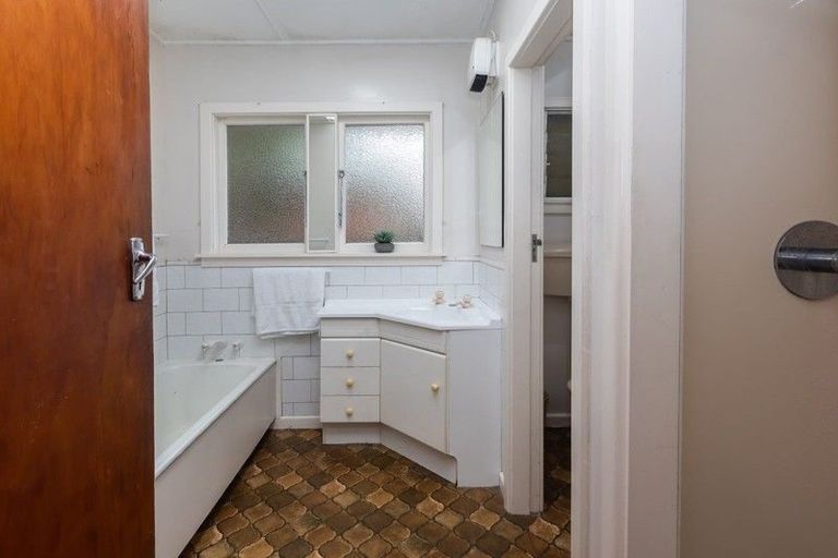 Photo of property in 49 Ilam Road, Upper Riccarton, Christchurch, 8041