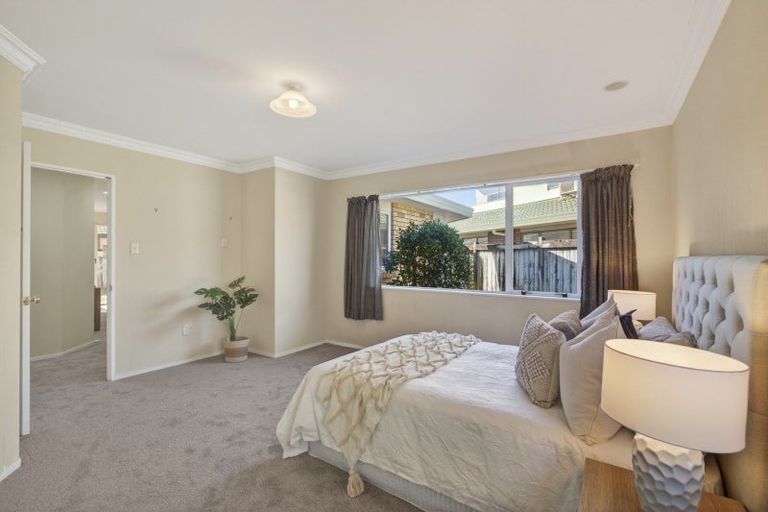 Photo of property in 3/20 Kellyville Heights, Merrilands, New Plymouth, 4312