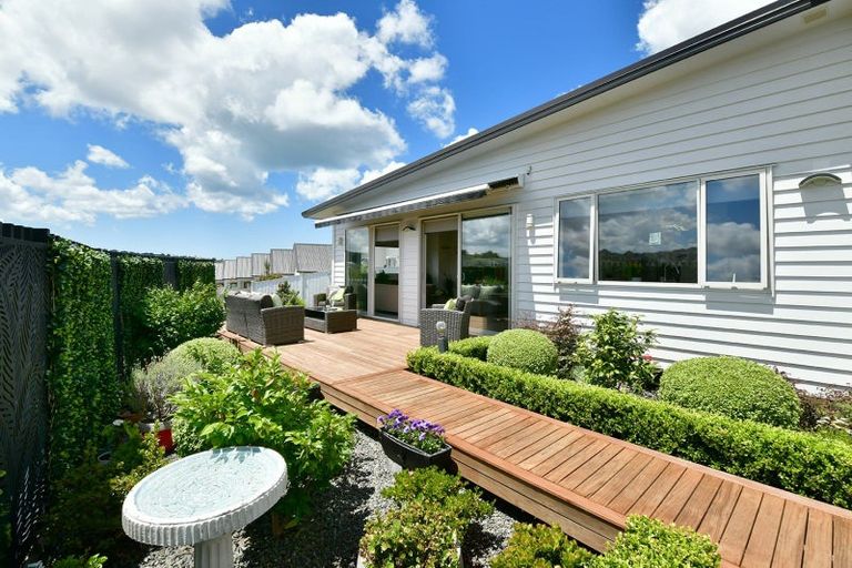 Photo of property in 19 Maka Terrace, Orewa, 0931