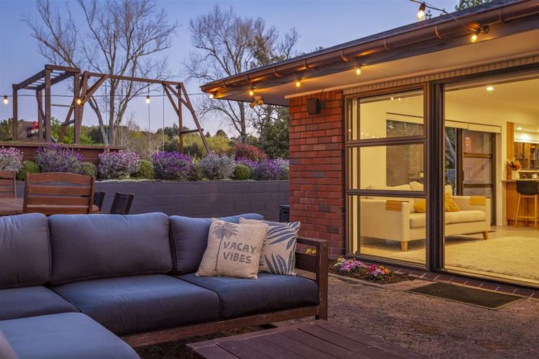 Photo of property in 60 Kaipara Road, Papakura, 2582