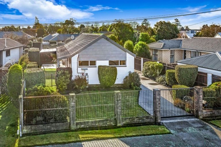 Photo of property in 16 Mahoe Street, Templeton, Christchurch, 8042