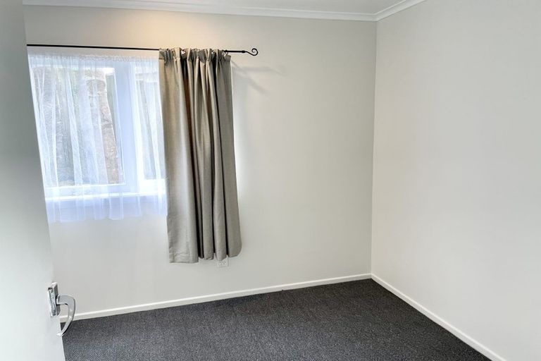 Photo of property in 28a Fruitvale Road, New Lynn, Auckland, 0600