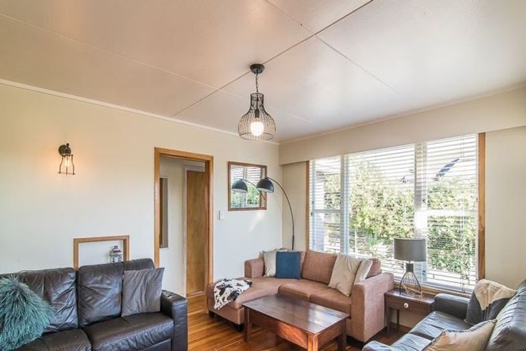 Photo of property in 88 Ngaio Road, Waikanae, 5036