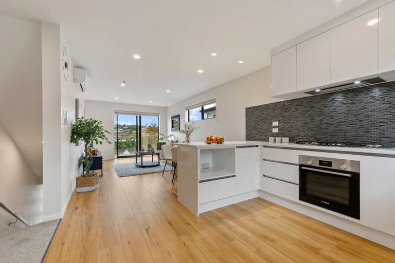 Photo of property in 59b Redwood Drive, Massey, Auckland, 0614