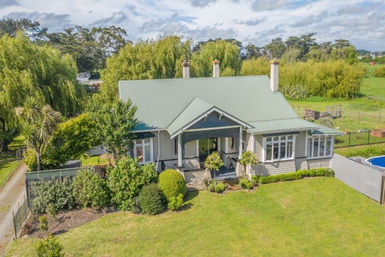 Photo of property in 111 Avenue Road, Foxton, 4891