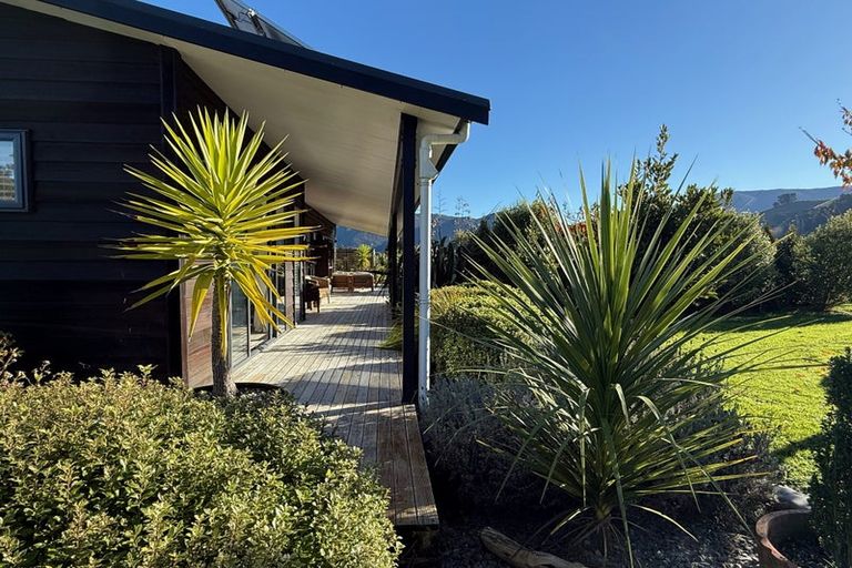 Photo of property in 194 Underhill Road, Woodside, Greytown, 5794