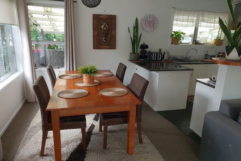 Photo of property in 30 Hobby Avenue, Birkdale, Auckland, 0626