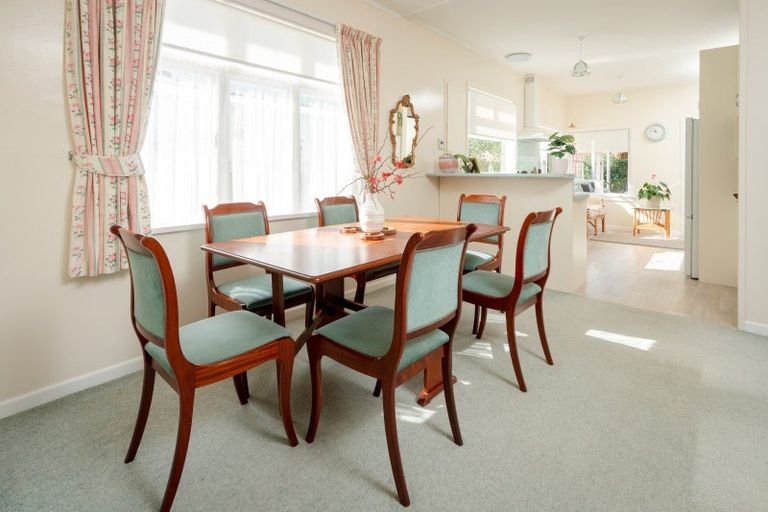 Photo of property in 57 Severn Street, Island Bay, Wellington, 6023