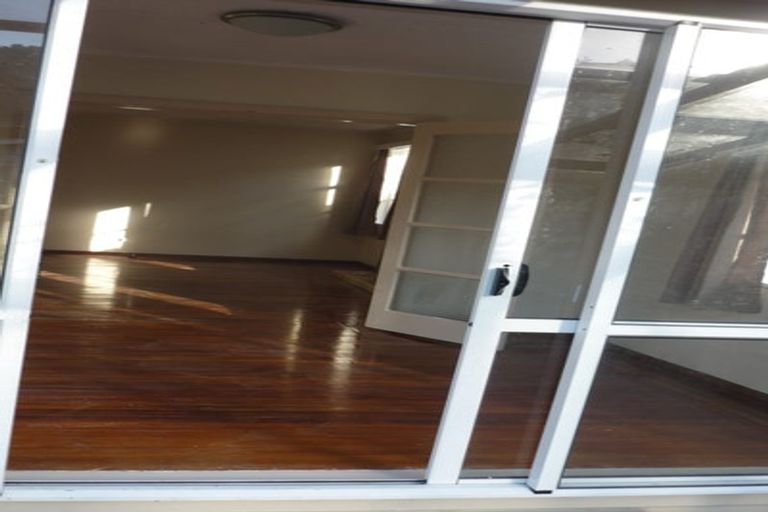 Photo of property in 34 Allington Road, Karori, Wellington, 6012