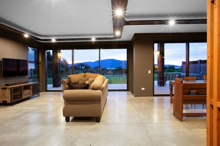 Photo of property in 123 Manly Street, Paraparaumu Beach, Paraparaumu, 5032