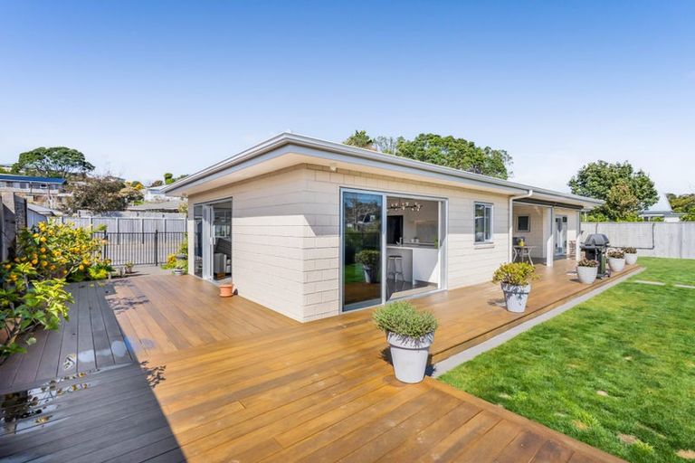 Photo of property in 1/20b Gordon Street, Glen Avon, New Plymouth, 4312