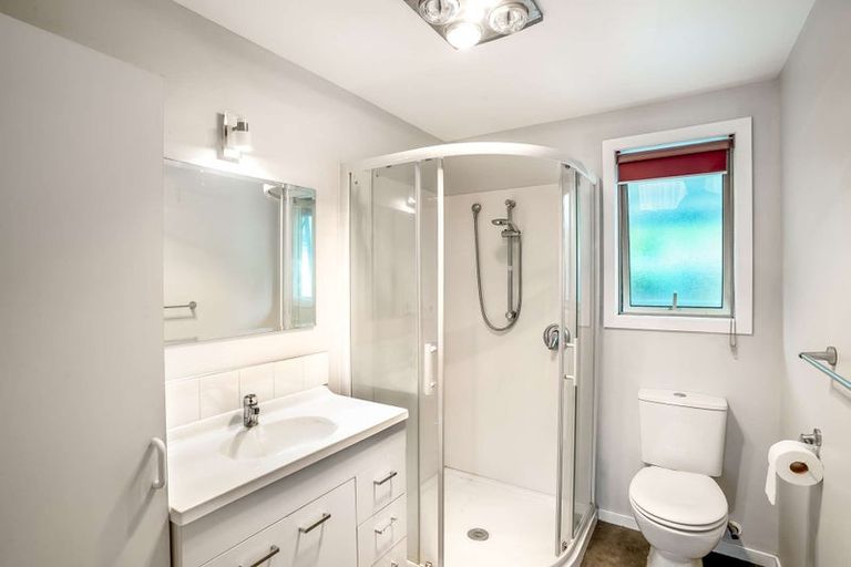 Photo of property in 4 Bluff Street, Coalgate, 7673
