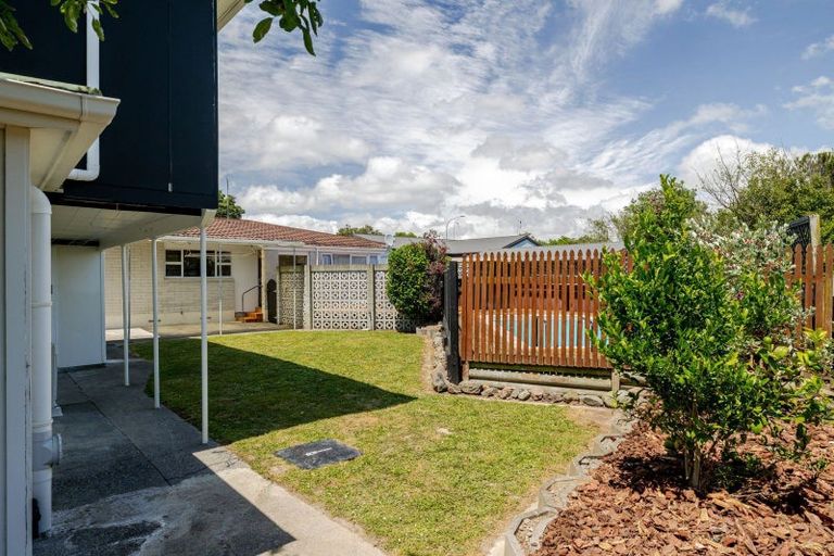Photo of property in 73 College Street, Awapuni, Palmerston North, 4412