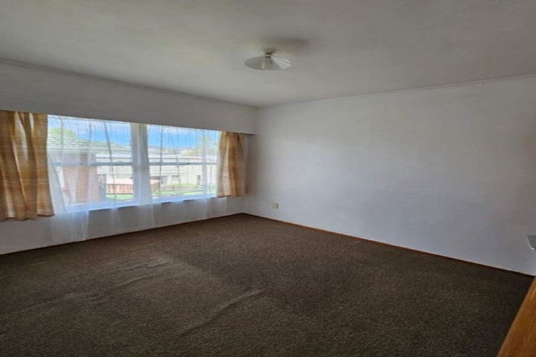Photo of property in 1/4 Anne Road, Hillcrest, Auckland, 0627