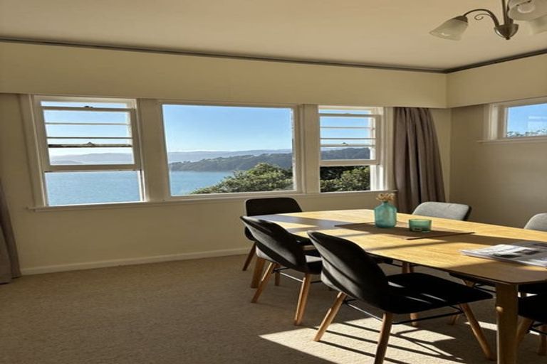 Photo of property in 122 Grafton Road, Roseneath, Wellington, 6011