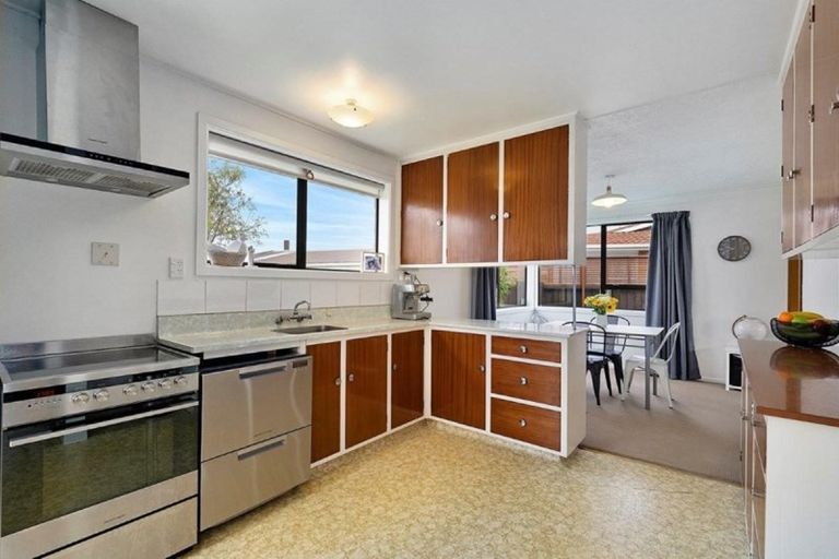 Photo of property in 8 Hussar Place, Hoon Hay, Christchurch, 8025