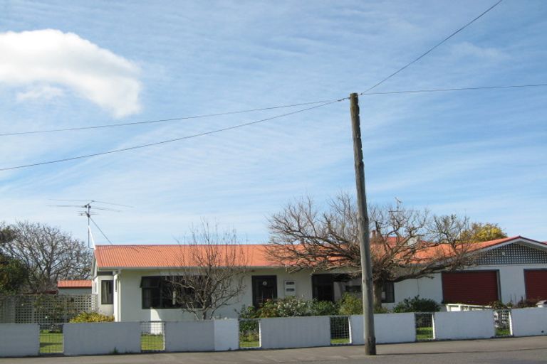 Photo of property in 25 Locke Street, Wairoa, 4108
