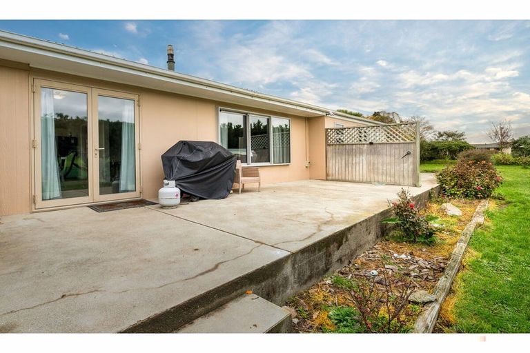 Photo of property in 856 Hakataramea Highway, Waimate, 7977