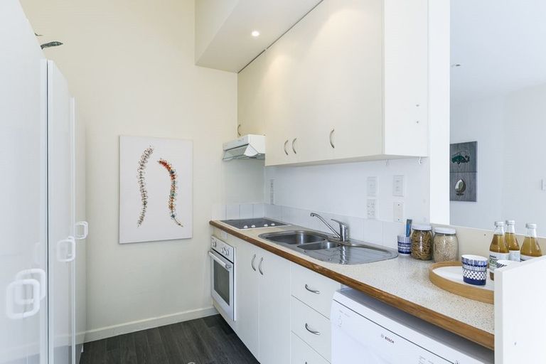 Photo of property in Hopper Street Apartments, 20u2 Hopper Street, Mount Cook, Wellington, 6011