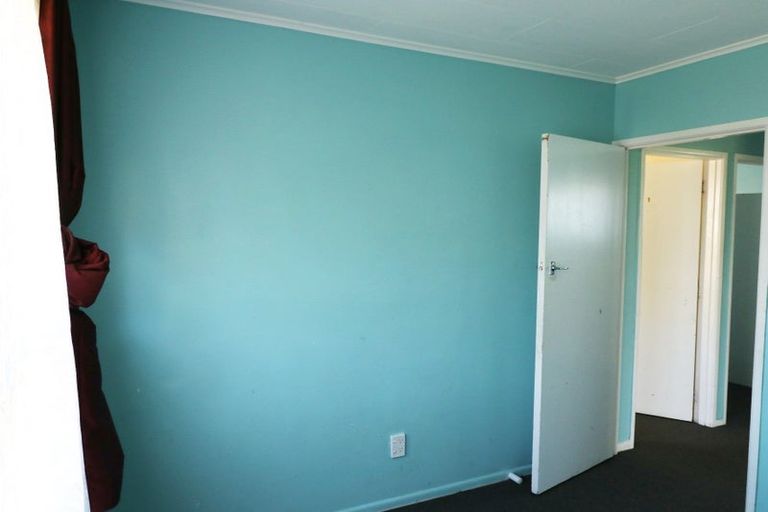 Photo of property in 2 Mervan Street, Mangere East, Auckland, 2024