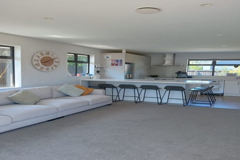 Photo of property in 7 Arosa Place, Parklands, Christchurch, 8083
