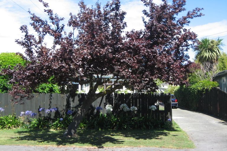 Photo of property in 49 Lindsay Street, St Albans, Christchurch, 8014