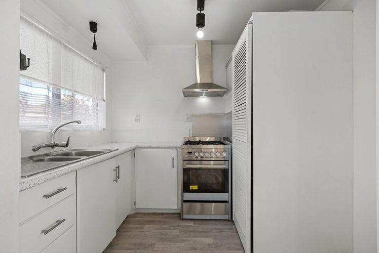 Photo of property in 1/30 Gloucester Road, Manurewa, Auckland, 2102