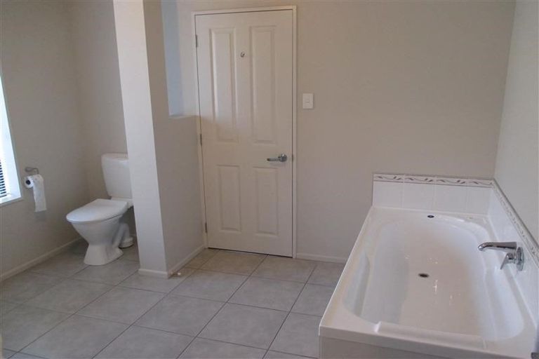 Photo of property in 12 Sioux Avenue, Wigram, Christchurch, 8042