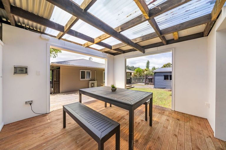 Photo of property in 22 Bridge Road, Birchville, Upper Hutt, 5018