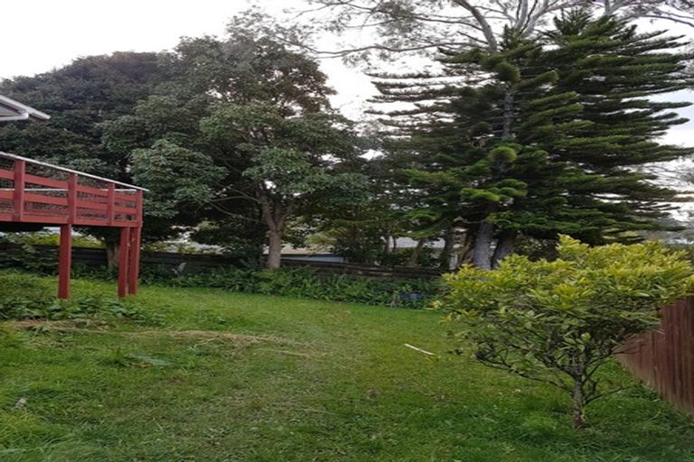 Photo of property in 35 Leo Street, Glen Eden, Auckland, 0602