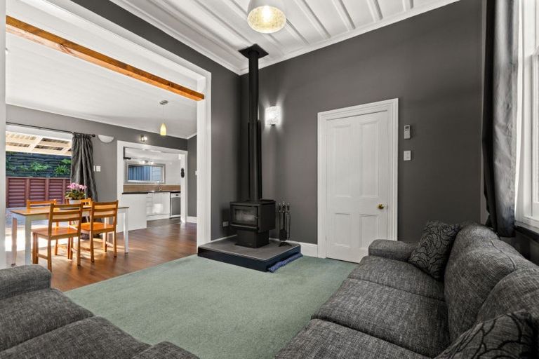 Photo of property in 85 Milton Road, Bluff Hill, Napier, 4110
