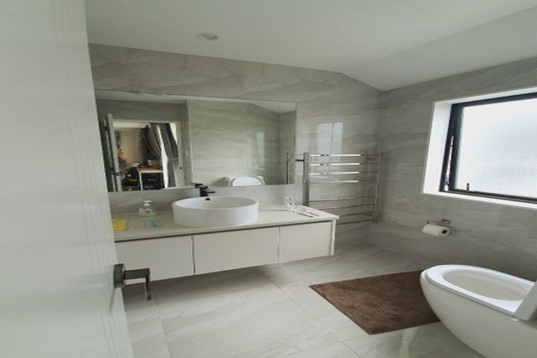 Photo of property in 57 Donegal Park Drive, Flat Bush, Auckland, 2019