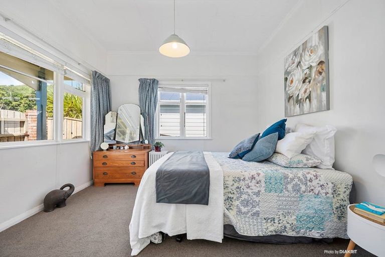 Photo of property in 12 Danube Street, Island Bay, Wellington, 6023