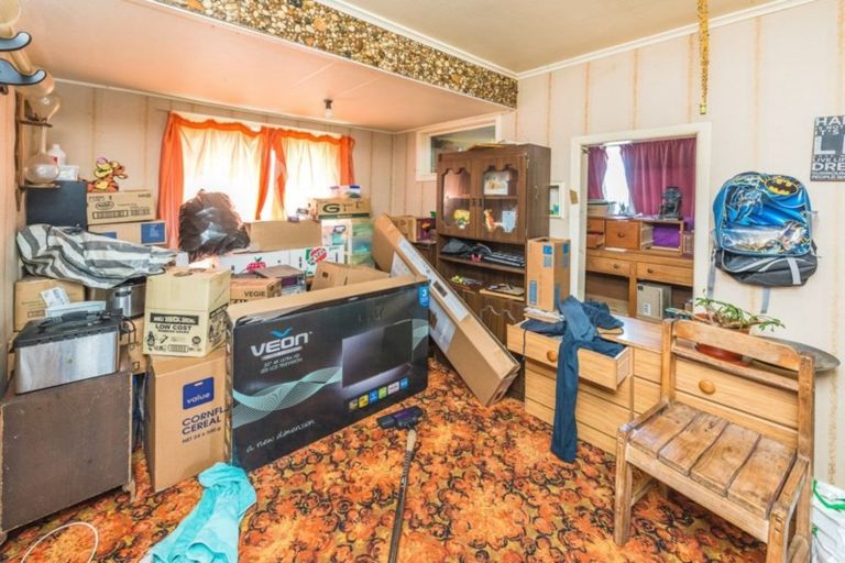 Photo of property in 70 Manuka Street, Castlecliff, Whanganui, 4501